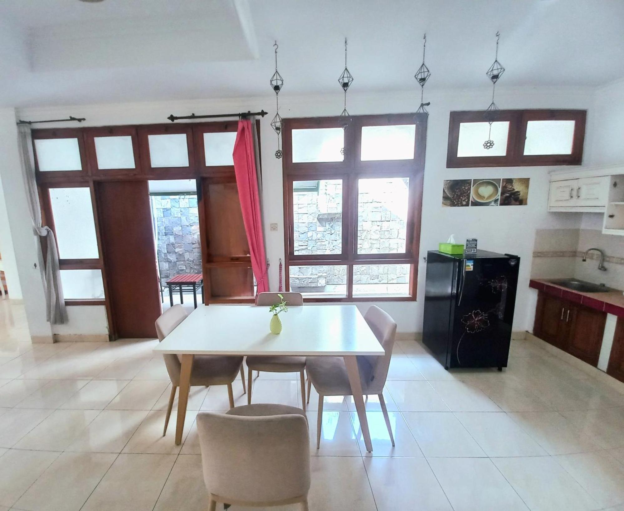 Homestay Simply Homy Warungboto Dekat Gembiraloka ยอกยาการ์ตา ภายนอก รูปภาพ